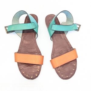 Size 9W Merona two toned sandals